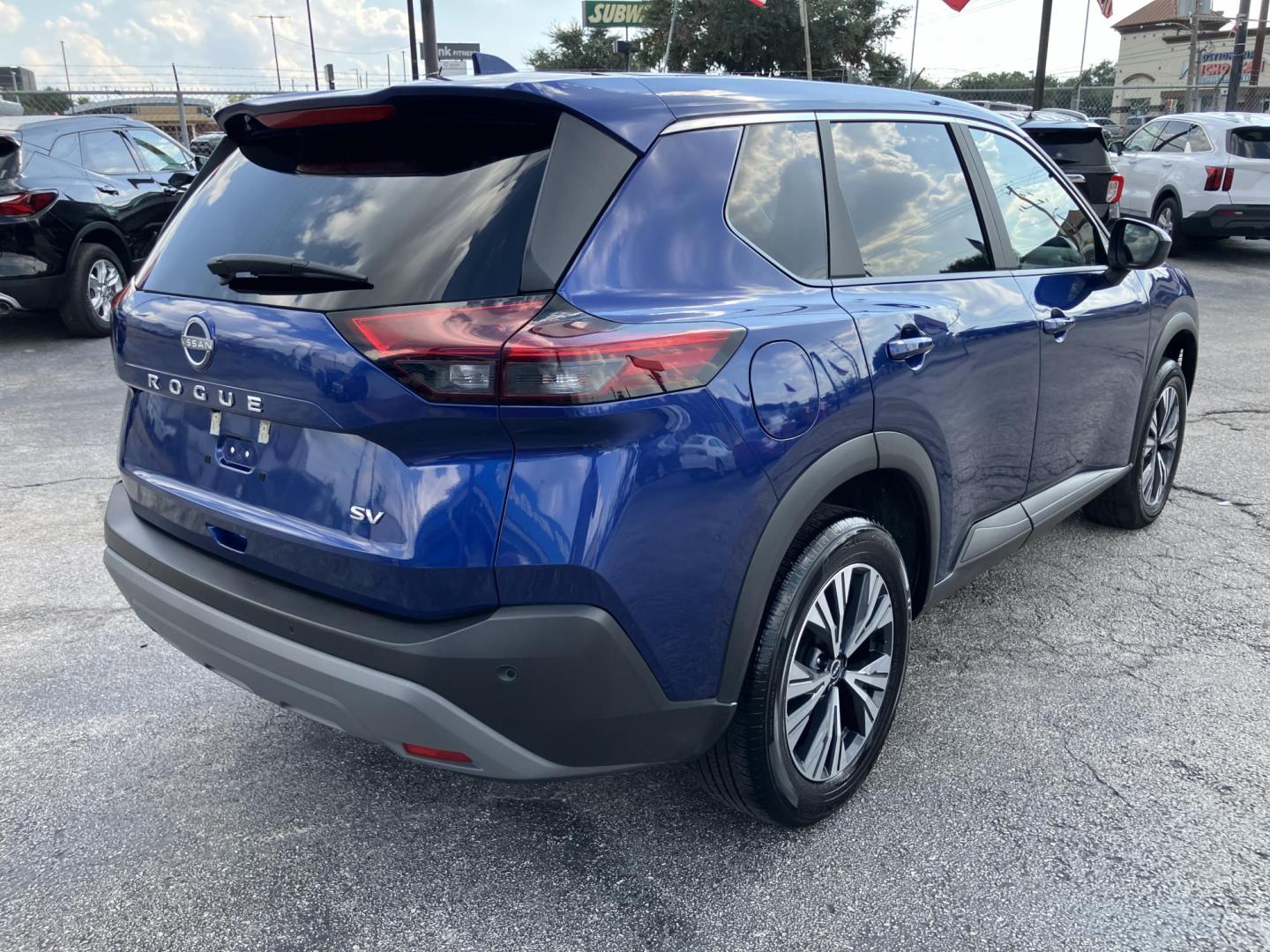 2023 BLUE /Black Nissan Rogue SV (5N1BT3BA0PC) with an 2.5L L4 DOHC 16V engine, CVT transmission, located at 1842 Wirt Road, Houston, TX, 77055, (713) 973-3903, 29.805330, -95.484787 - Photo#4