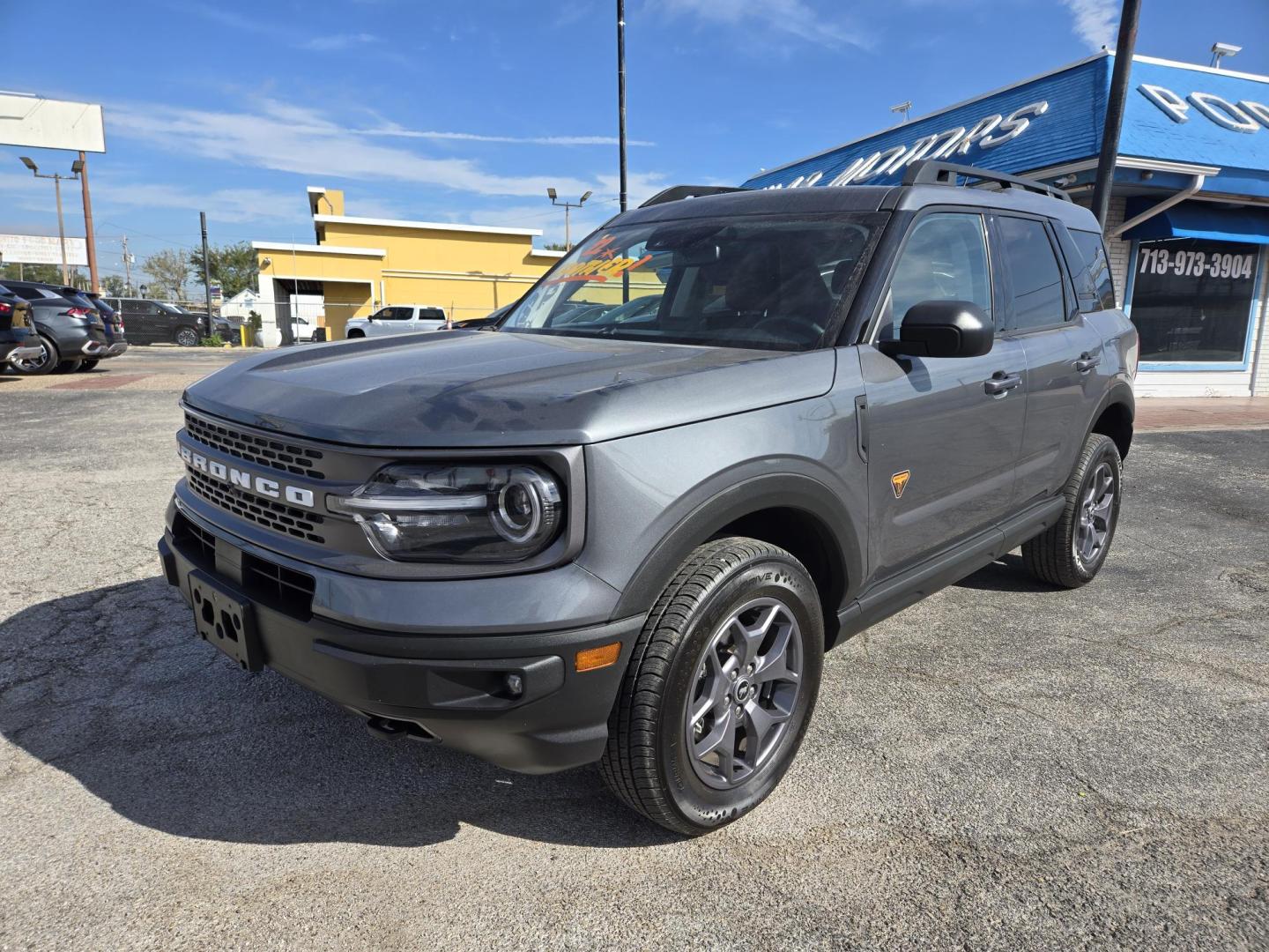 2022 Gray /brown Ford Bronco Sport Badlands (3FMCR9D99NR) with an 2.0L L4 DOHC 16V engine, 8A transmission, located at 1842 Wirt Road, Houston, TX, 77055, (713) 973-3903, 29.805330, -95.484787 - Photo#0