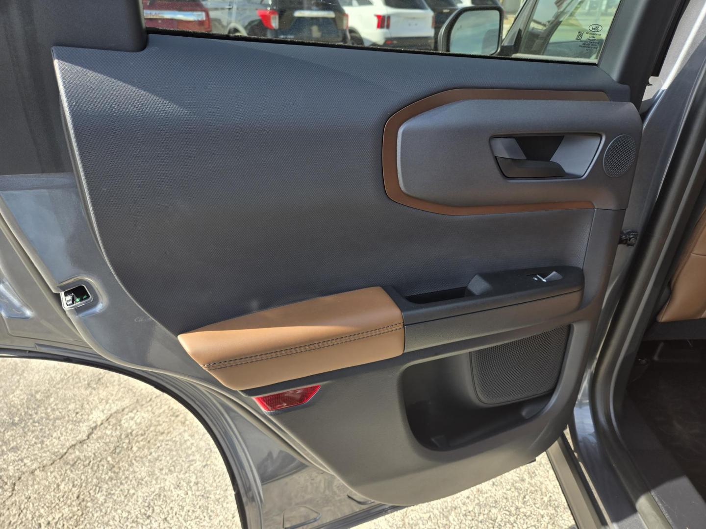 2022 Gray /brown Ford Bronco Sport Badlands (3FMCR9D99NR) with an 2.0L L4 DOHC 16V engine, 8A transmission, located at 1842 Wirt Road, Houston, TX, 77055, (713) 973-3903, 29.805330, -95.484787 - Photo#11