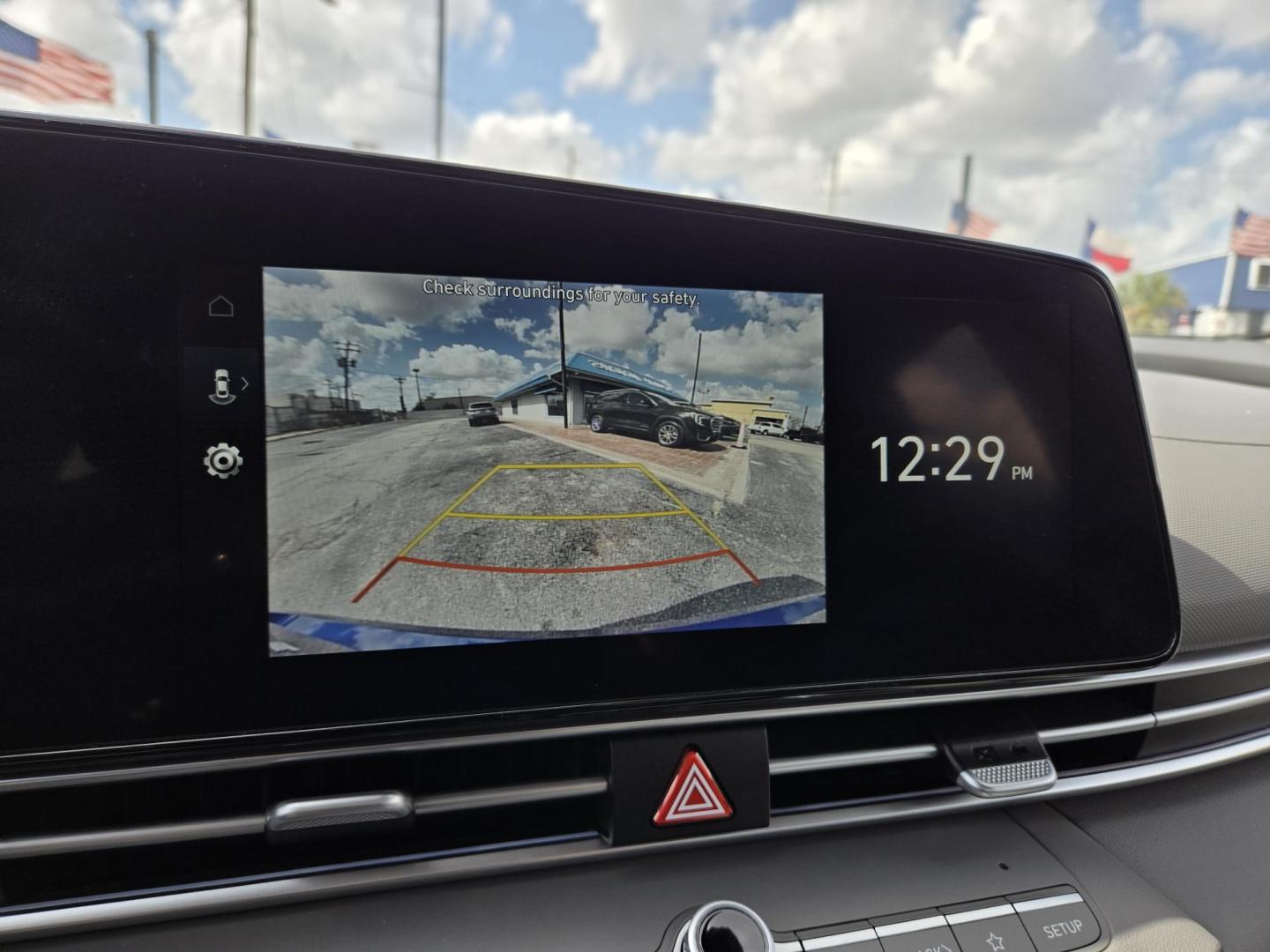 2024 BLUE /Gray Hyundai Elantra SEL (KMHLM4DG7RU) with an 2.0L L4 DOHC 16V engine, 6A transmission, located at 1842 Wirt Road, Houston, TX, 77055, (713) 973-3903, 29.805330, -95.484787 - Photo#18