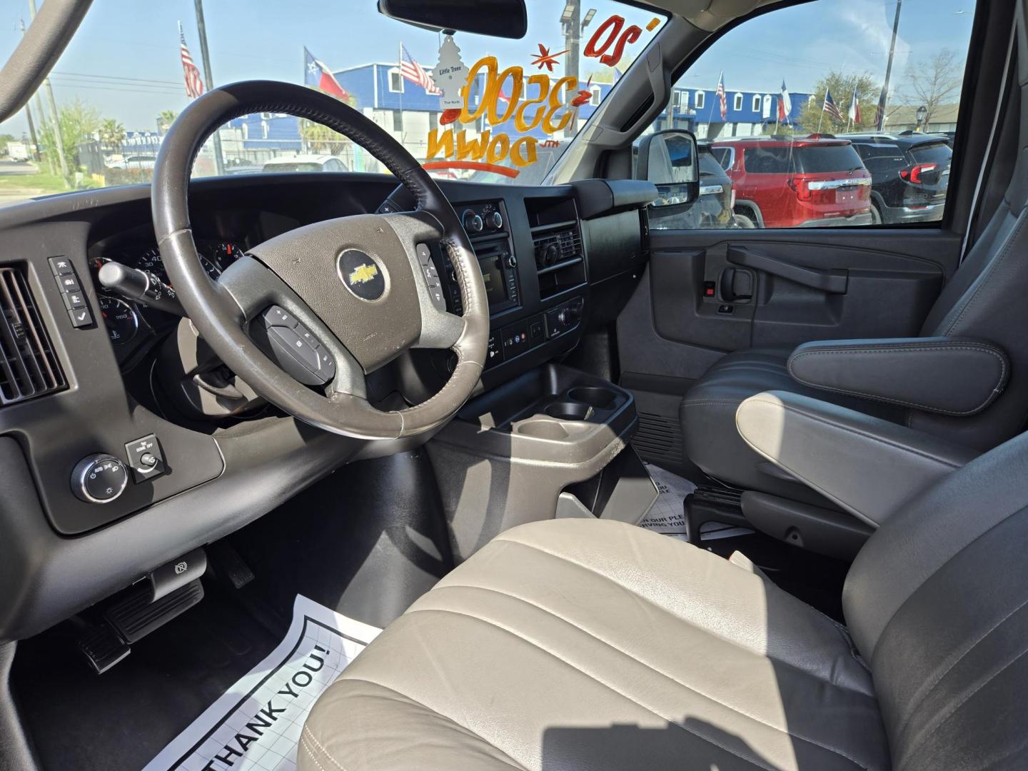 2020 White Chevrolet Express 2500 Cargo (1GCWGAFP7L1) with an 4.3L V6 engine, 6A transmission, located at 1842 Wirt Road, Houston, TX, 77055, (713) 973-3903, 29.805330, -95.484787 - Photo#8