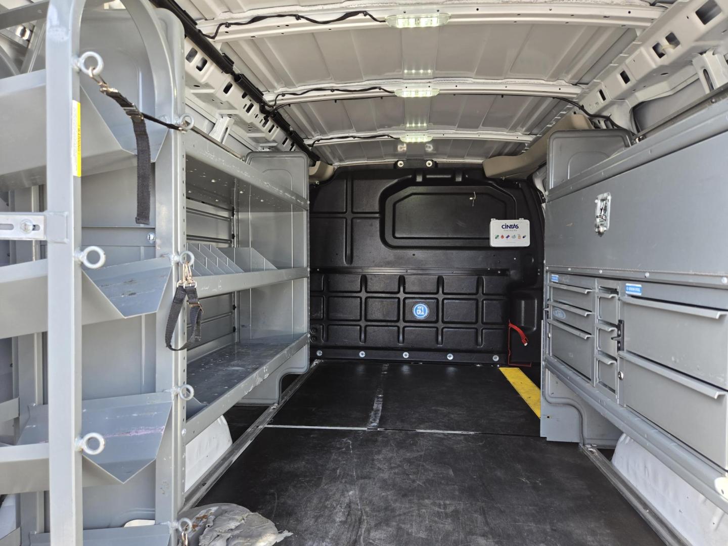 2020 White Chevrolet Express 2500 Cargo (1GCWGAFP7L1) with an 4.3L V6 engine, 6A transmission, located at 1842 Wirt Road, Houston, TX, 77055, (713) 973-3903, 29.805330, -95.484787 - Photo#12