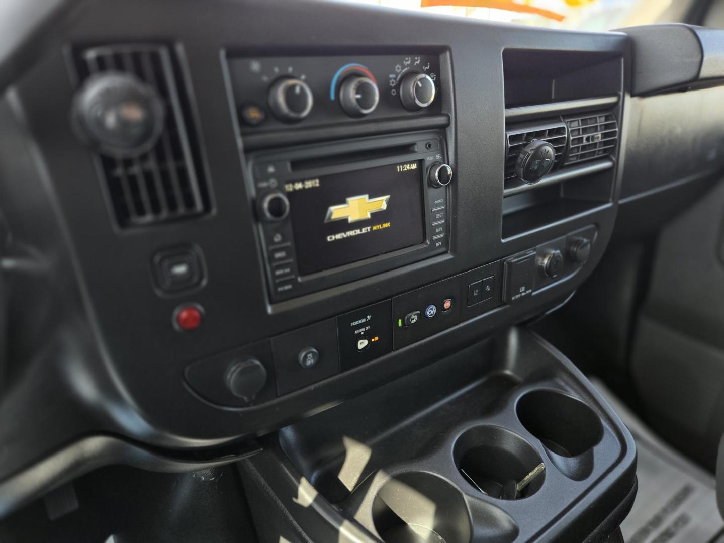 2020 White Chevrolet Express 2500 Cargo (1GCWGAFP7L1) with an 4.3L V6 engine, 6A transmission, located at 1842 Wirt Road, Houston, TX, 77055, (713) 973-3903, 29.805330, -95.484787 - Photo#18