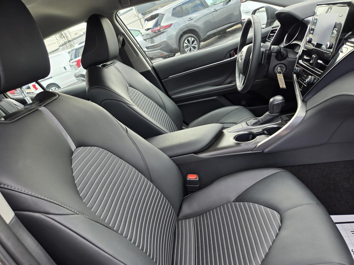 2024 Gray /Black Toyota Camry SE (4T1G11AK7RU) with an 2.5L L4 DOHC 16V engine, 8A transmission, located at 1842 Wirt Road, Houston, TX, 77055, (713) 973-3903, 29.805330, -95.484787 - Photo#12