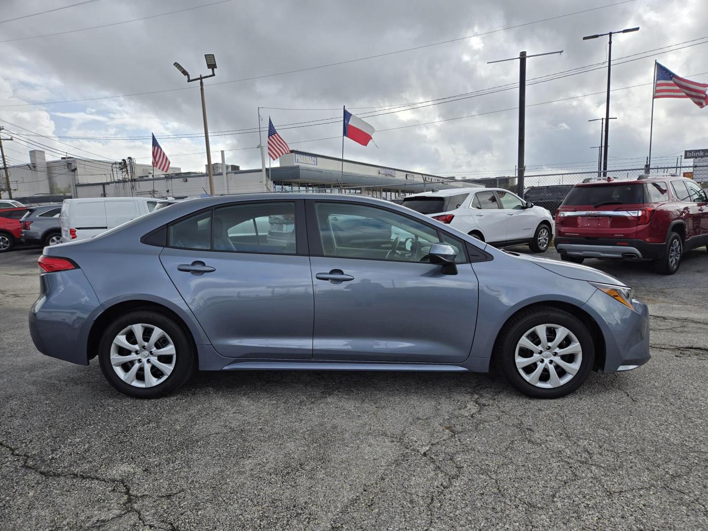 2024 Celestite Toyota Corolla LE (5YFB4MDE9RP) with an 2.0L L4 DOHC 16V engine, CVT transmission, located at 1842 Wirt Road, Houston, TX, 77055, (713) 973-3903, 29.805330, -95.484787 - Photo#5