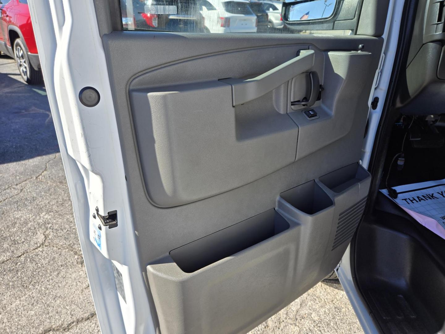 2019 White /Gray Chevrolet Express 2500 Cargo (1GCWGAFG9K1) with an 6.0L V8 OHV 16V FFV engine, 6A transmission, located at 1842 Wirt Road, Houston, TX, 77055, (713) 973-3903, 29.805330, -95.484787 - Photo#8