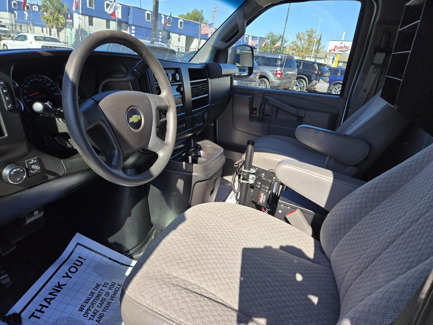 2019 White /Gray Chevrolet Express 2500 Cargo (1GCWGAFG9K1) with an 6.0L V8 OHV 16V FFV engine, 6A transmission, located at 1842 Wirt Road, Houston, TX, 77055, (713) 973-3903, 29.805330, -95.484787 - Photo#9