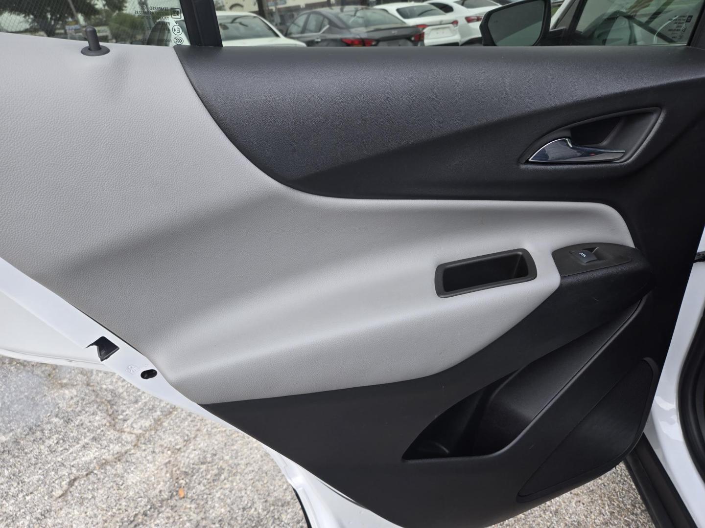 2023 White /Gray Chevrolet Equinox LT Fleet AWD (3GNAXTEG3PL) with an 1.5L L4 DOHC 16V TURBO engine, 6A transmission, located at 1842 Wirt Road, Houston, TX, 77055, (713) 973-3903, 29.805330, -95.484787 - Photo#11