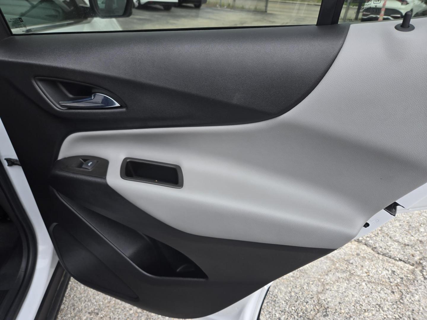 2023 White /Gray Chevrolet Equinox LT Fleet AWD (3GNAXTEG3PL) with an 1.5L L4 DOHC 16V TURBO engine, 6A transmission, located at 1842 Wirt Road, Houston, TX, 77055, (713) 973-3903, 29.805330, -95.484787 - Photo#15