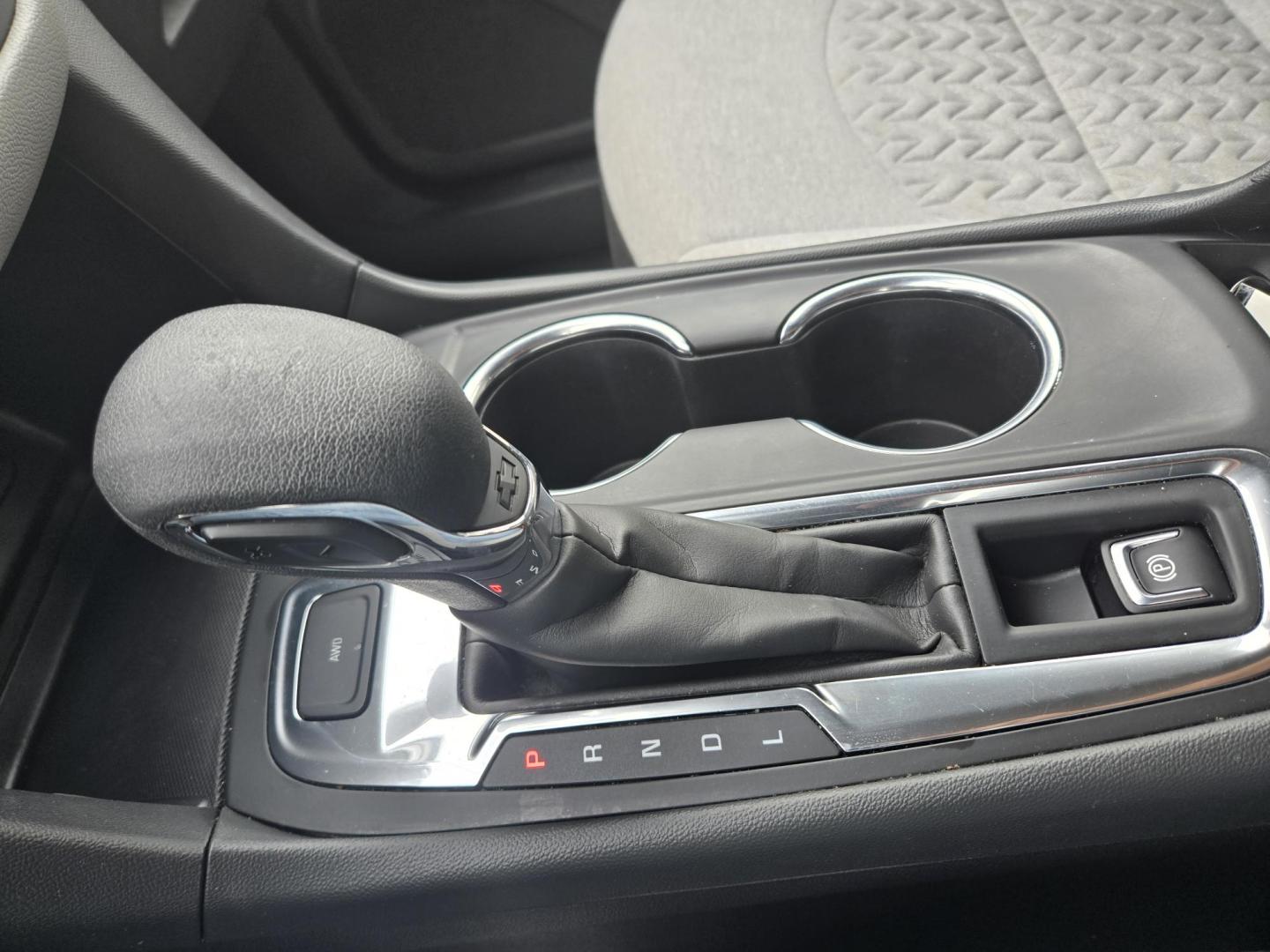 2023 White /Gray Chevrolet Equinox LT Fleet AWD (3GNAXTEG3PL) with an 1.5L L4 DOHC 16V TURBO engine, 6A transmission, located at 1842 Wirt Road, Houston, TX, 77055, (713) 973-3903, 29.805330, -95.484787 - Photo#20