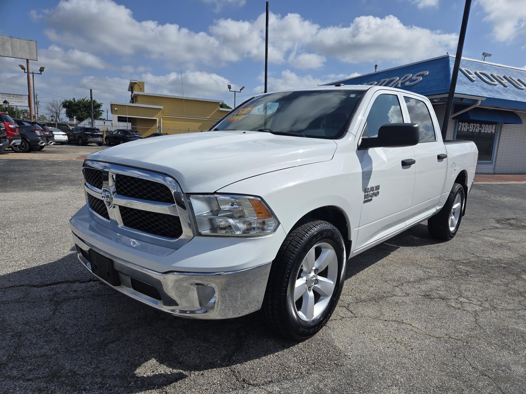 photo of 2020 RAM 1500 Classic Tradesman Crew Cab SWB 4WD