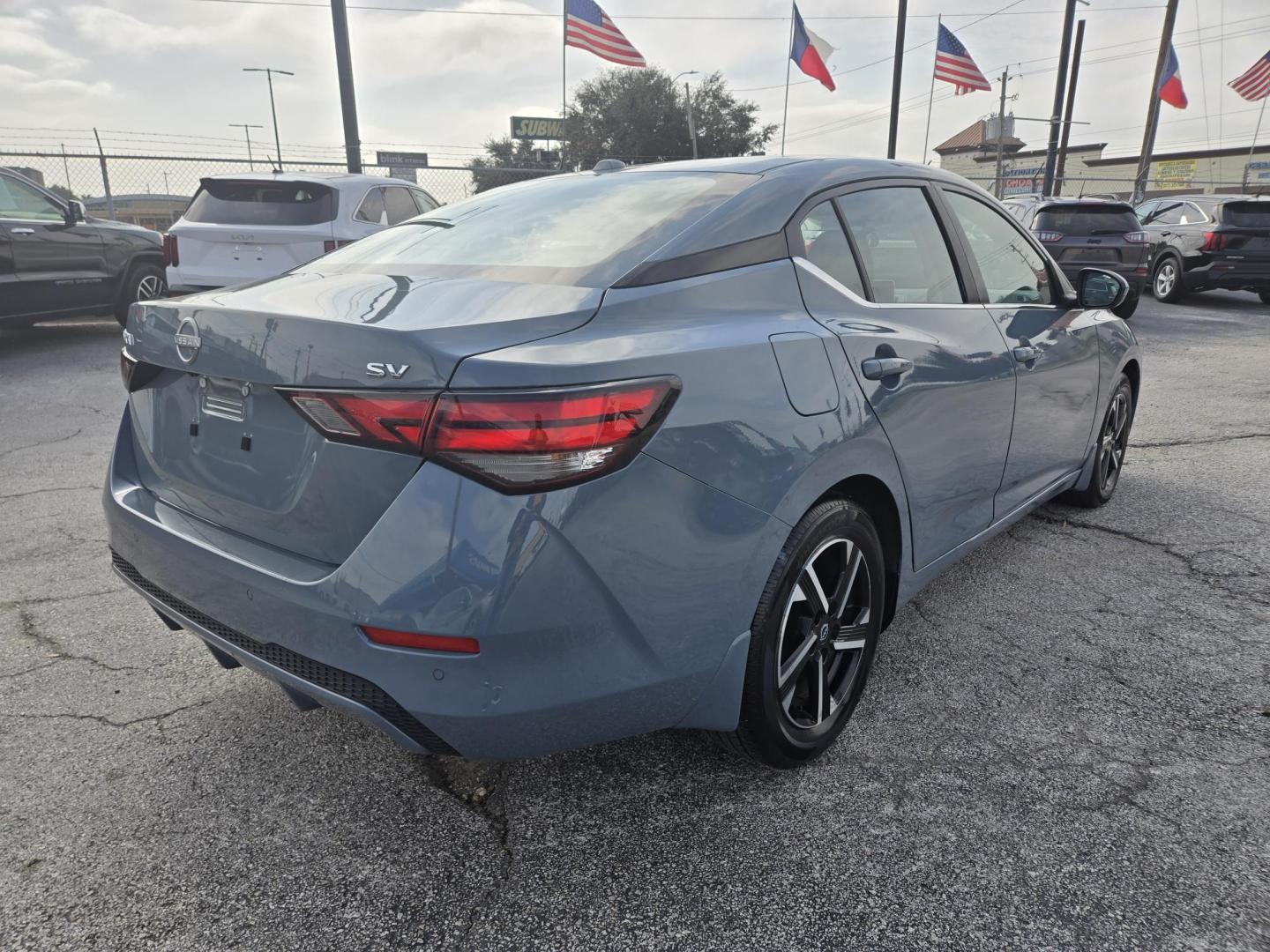 2024 Celestite Nissan Sentra SV (3N1AB8CV8RY) with an 1.8L L4 SFI DOHC 16V engine, CVT transmission, located at 1842 Wirt Road, Houston, TX, 77055, (713) 973-3903, 29.805330, -95.484787 - Photo#4