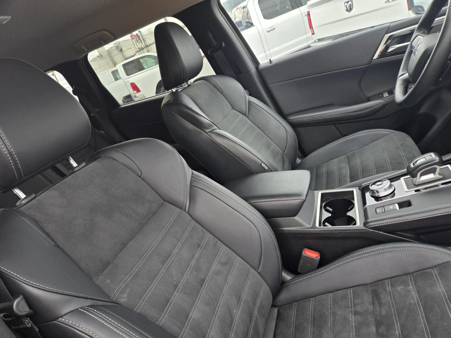 2024 Black Mitsubishi Outlander SE 4WD (JA4J4VA85RZ) with an 2.4L L4 DOHC 16V engine, CVT transmission, located at 1842 Wirt Road, Houston, TX, 77055, (713) 973-3903, 29.805330, -95.484787 - Photo#12