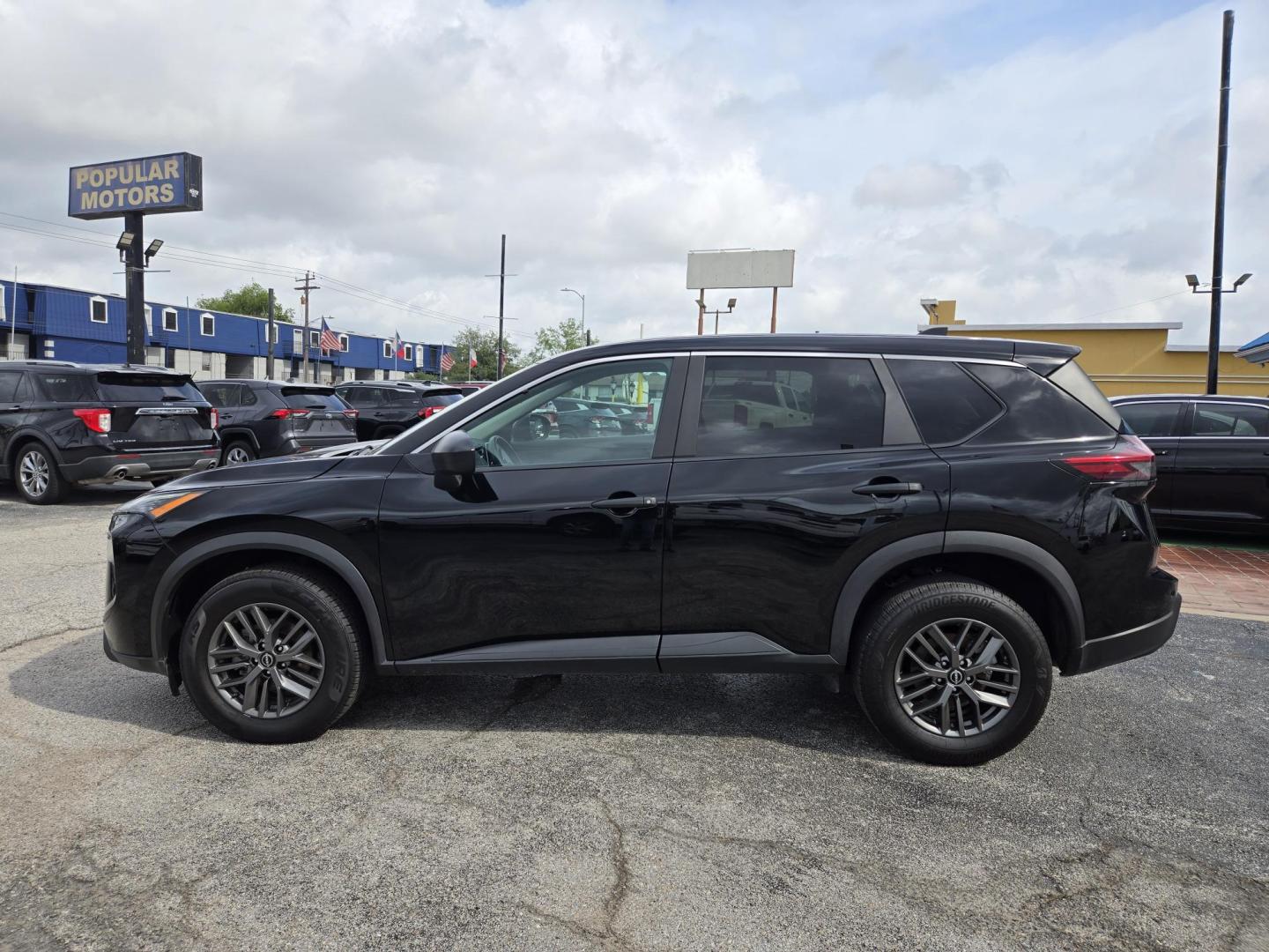 2024 Black Nissan Rogue S (5N1BT3AA2RC) with an 2.5L L4 DOHC 16V engine, CVT transmission, located at 1842 Wirt Road, Houston, TX, 77055, (713) 973-3903, 29.805330, -95.484787 - Photo#1