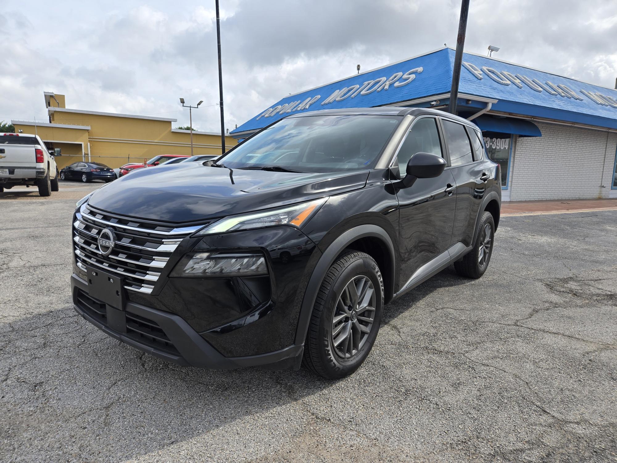 photo of 2024 Nissan Rogue S