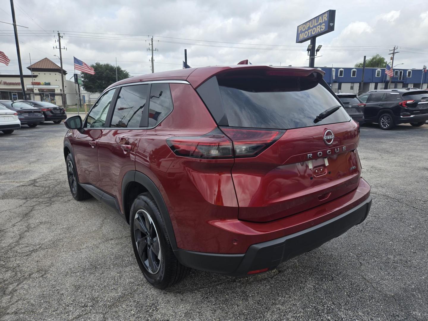 2025 MAROON Nissan Rogue SV AWD (5N1BT3BB5SC) with an 2.5L L4 DOHC 16V engine, CVT transmission, located at 1842 Wirt Road, Houston, TX, 77055, (713) 973-3903, 29.805330, -95.484787 - Photo#2