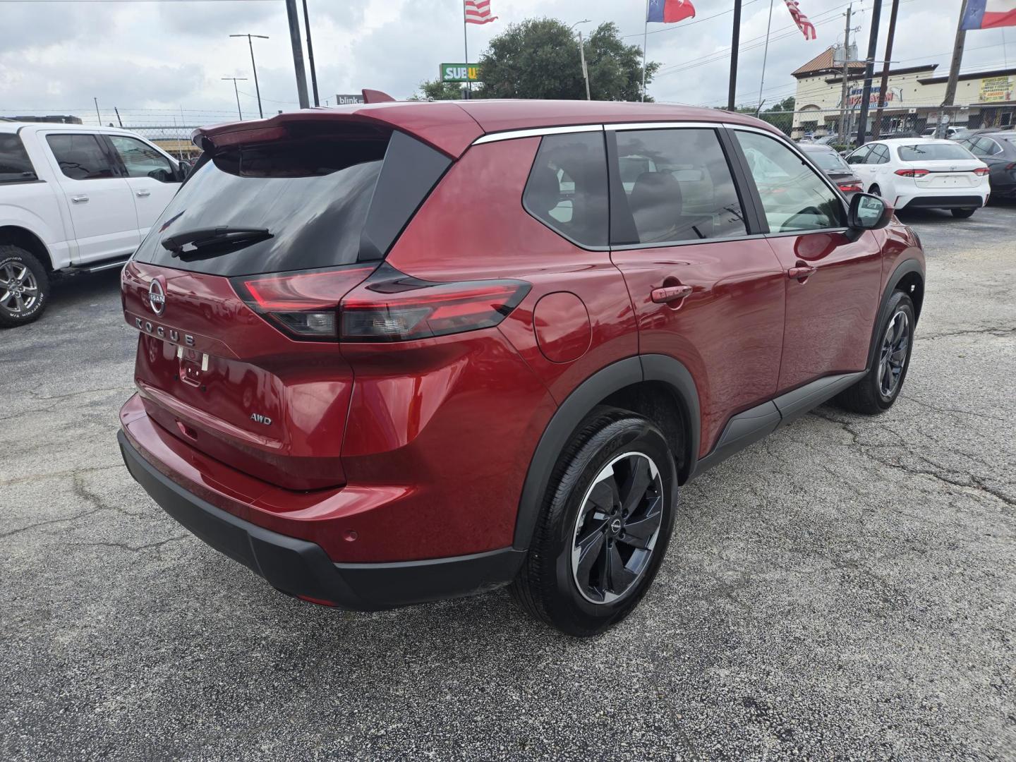 2025 MAROON Nissan Rogue SV AWD (5N1BT3BB5SC) with an 2.5L L4 DOHC 16V engine, CVT transmission, located at 1842 Wirt Road, Houston, TX, 77055, (713) 973-3903, 29.805330, -95.484787 - Photo#4