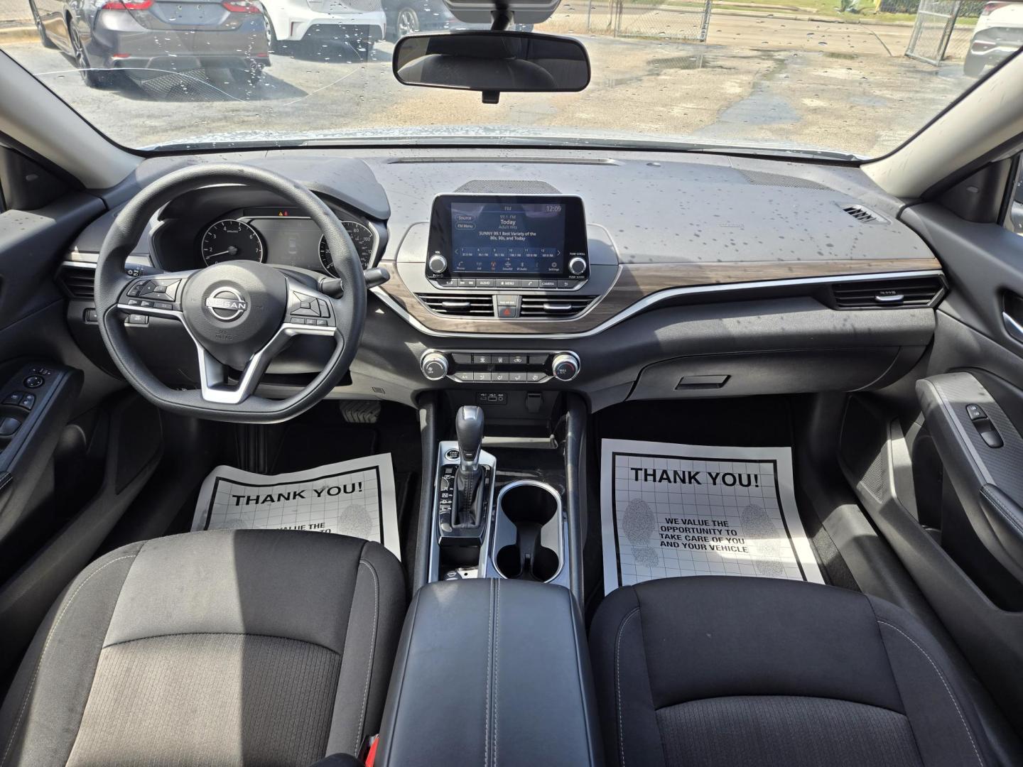 2024 Silver Nissan Altima 2.5 SV (1N4BL4DV7RN) with an 2.5L L4 DOHC 16V engine, CVT transmission, located at 1842 Wirt Road, Houston, TX, 77055, (713) 973-3903, 29.805330, -95.484787 - Photo#16