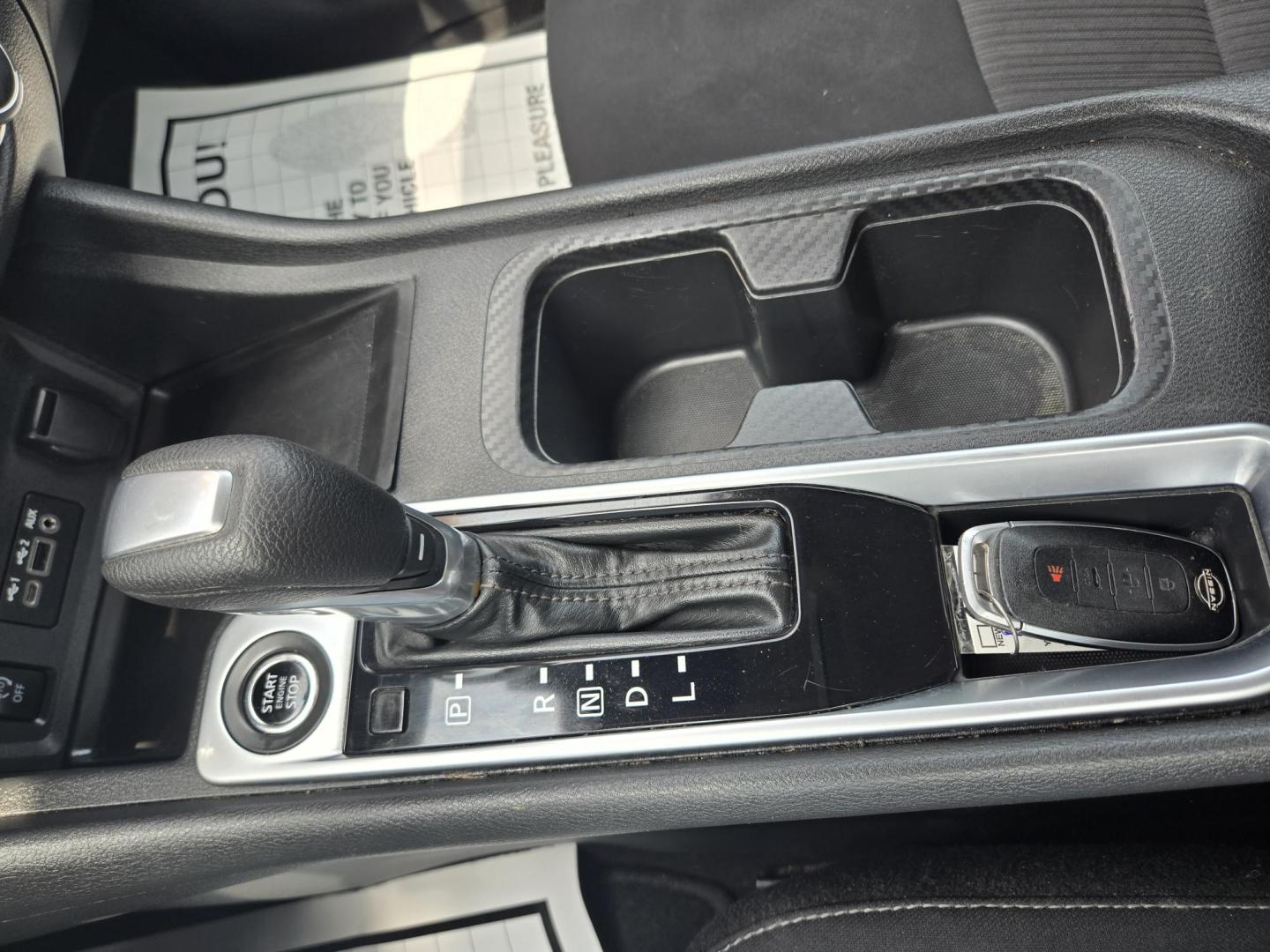 2024 White /Black Nissan Sentra SV (3N1AB8CV8RY) with an 1.8L L4 SFI DOHC 16V engine, CVT transmission, located at 1842 Wirt Road, Houston, TX, 77055, (713) 973-3903, 29.805330, -95.484787 - Photo#12