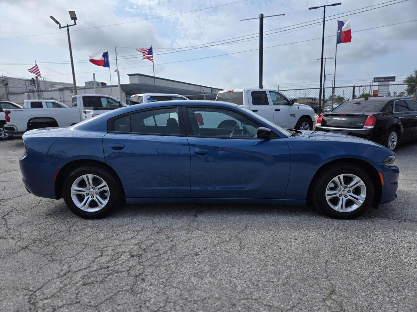 2023 BLUE Dodge Charger SXT (2C3CDXBG0PH) with an 3.6L V6 DOHC 24V engine, 8A transmission, located at 1842 Wirt Road, Houston, TX, 77055, (713) 973-3903, 29.805330, -95.484787 - Photo#5