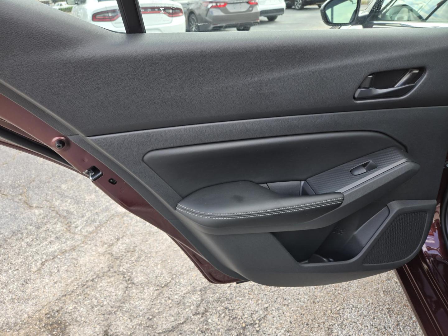 2025 MAROON Nissan Altima 2.5 SV (1N4BL4DV1SN) with an 2.5L L4 DOHC 16V engine, CVT transmission, located at 1842 Wirt Road, Houston, TX, 77055, (713) 973-3903, 29.805330, -95.484787 - Photo#11