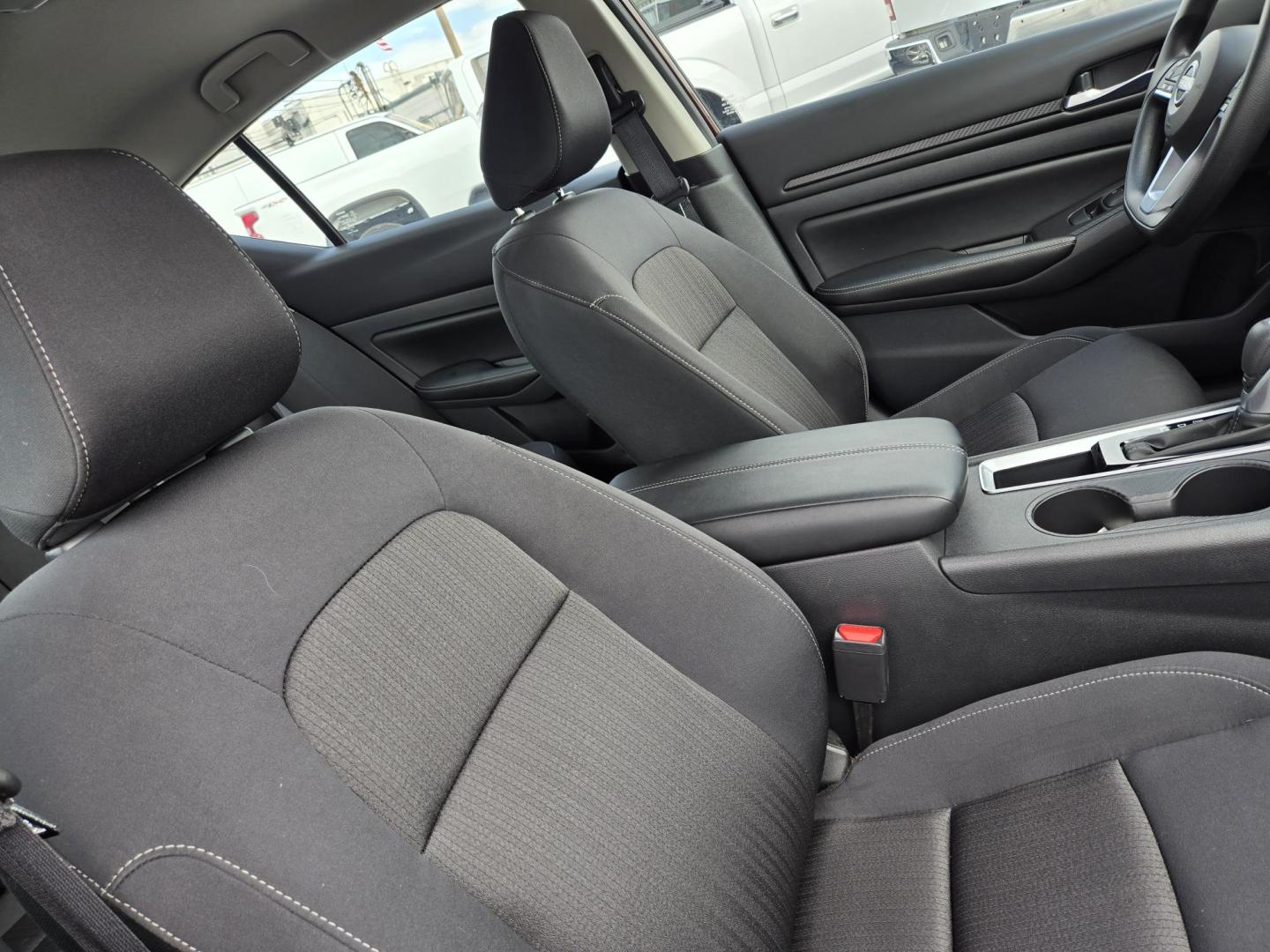 2025 MAROON Nissan Altima 2.5 SV (1N4BL4DV1SN) with an 2.5L L4 DOHC 16V engine, CVT transmission, located at 1842 Wirt Road, Houston, TX, 77055, (713) 973-3903, 29.805330, -95.484787 - Photo#12