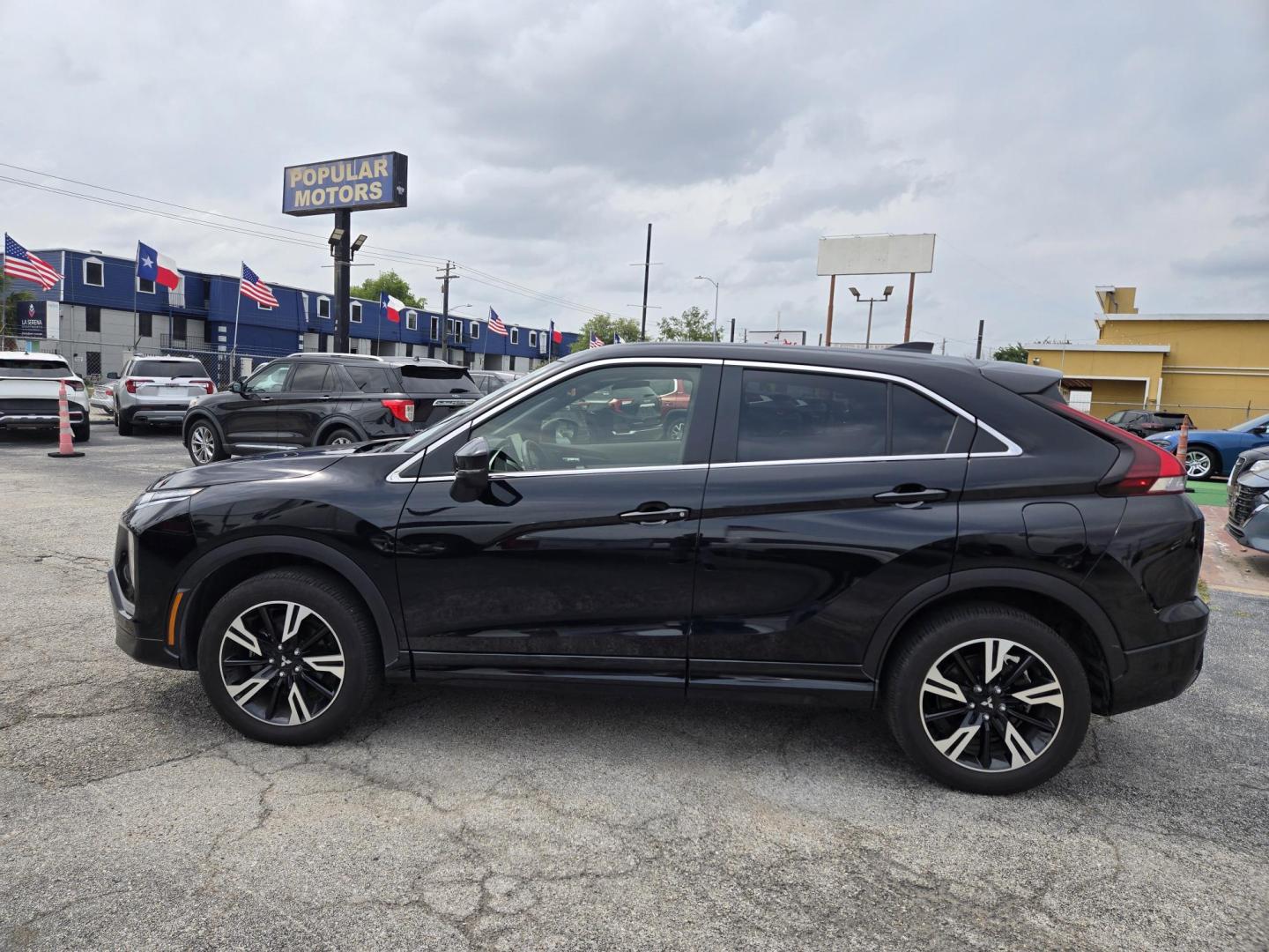 2024 Black Mitsubishi Eclipse Cross SE AWD (JA4ATWAA9RZ) with an 1.5L L4 DOHC 16V engine, CVT transmission, located at 1842 Wirt Road, Houston, TX, 77055, (713) 973-3903, 29.805330, -95.484787 - Photo#1