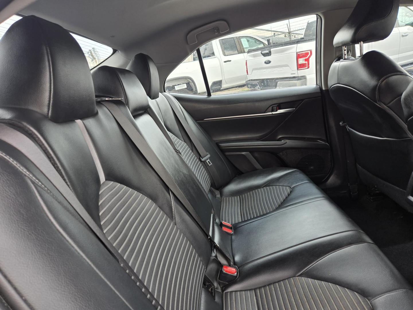 2021 Gray /Black Toyota Camry SE (4T1G11AK3MU) with an 2.5L L4 DOHC 16V engine, 8A transmission, located at 1842 Wirt Road, Houston, TX, 77055, (713) 973-3903, 29.805330, -95.484787 - Photo#14