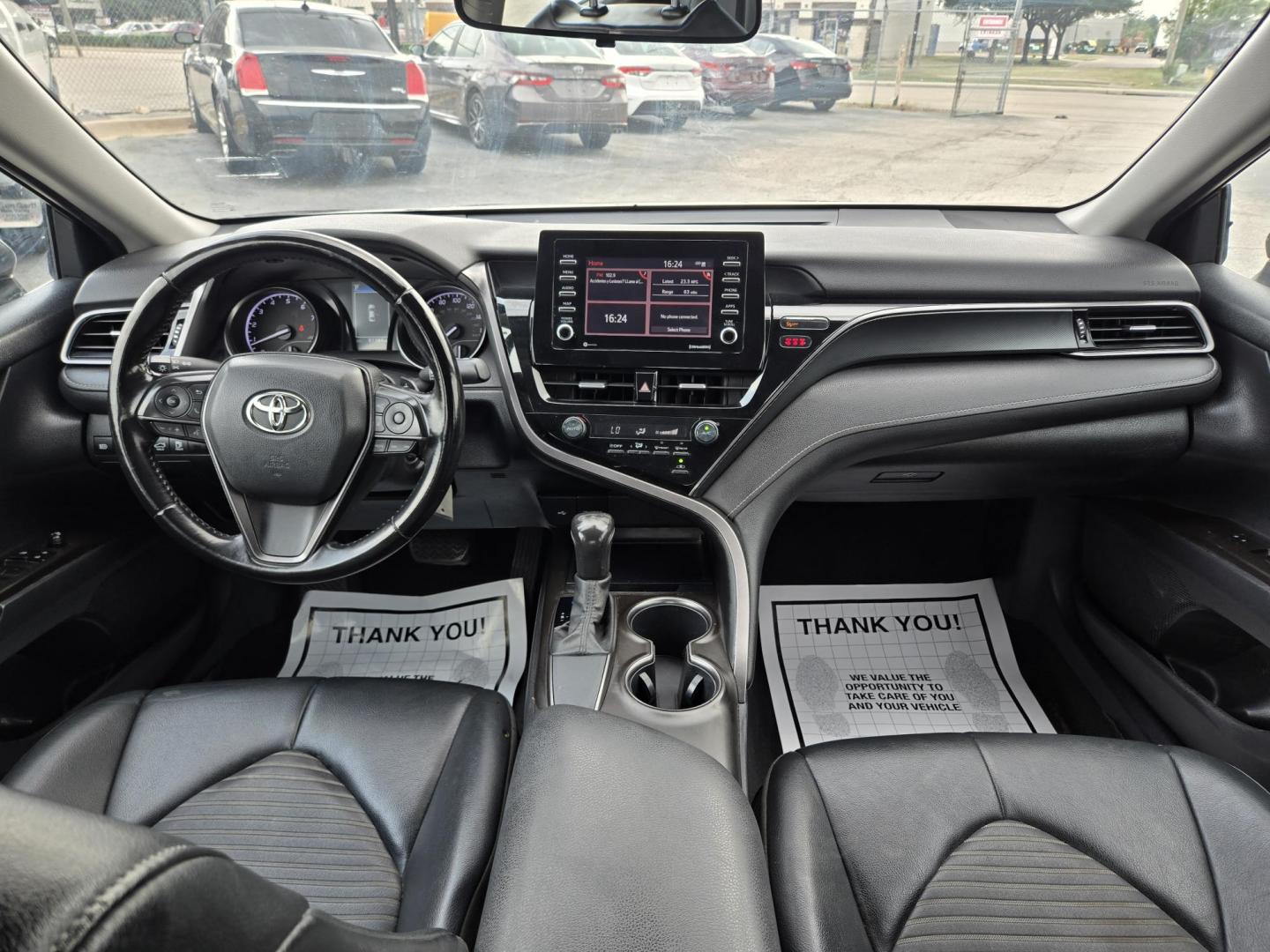 2021 Gray /Black Toyota Camry SE (4T1G11AK3MU) with an 2.5L L4 DOHC 16V engine, 8A transmission, located at 1842 Wirt Road, Houston, TX, 77055, (713) 973-3903, 29.805330, -95.484787 - Photo#16