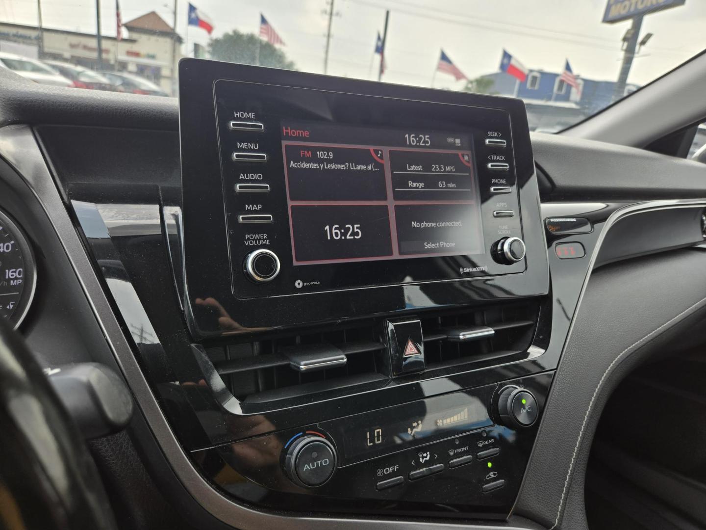 2021 Gray /Black Toyota Camry SE (4T1G11AK3MU) with an 2.5L L4 DOHC 16V engine, 8A transmission, located at 1842 Wirt Road, Houston, TX, 77055, (713) 973-3903, 29.805330, -95.484787 - Photo#19