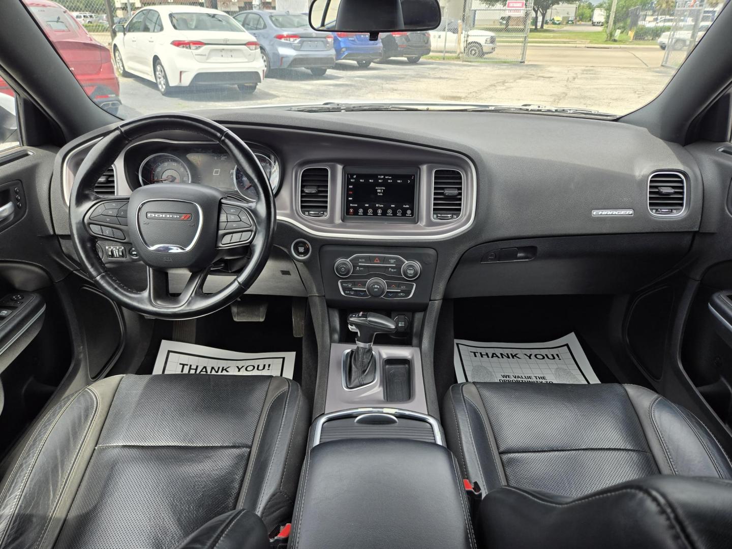 2022 White /Black Dodge Charger SXT (2C3CDXBG7NH) with an 3.6L V6 DOHC 24V engine, 8A transmission, located at 1842 Wirt Road, Houston, TX, 77055, (713) 973-3903, 29.805330, -95.484787 - Photo#15