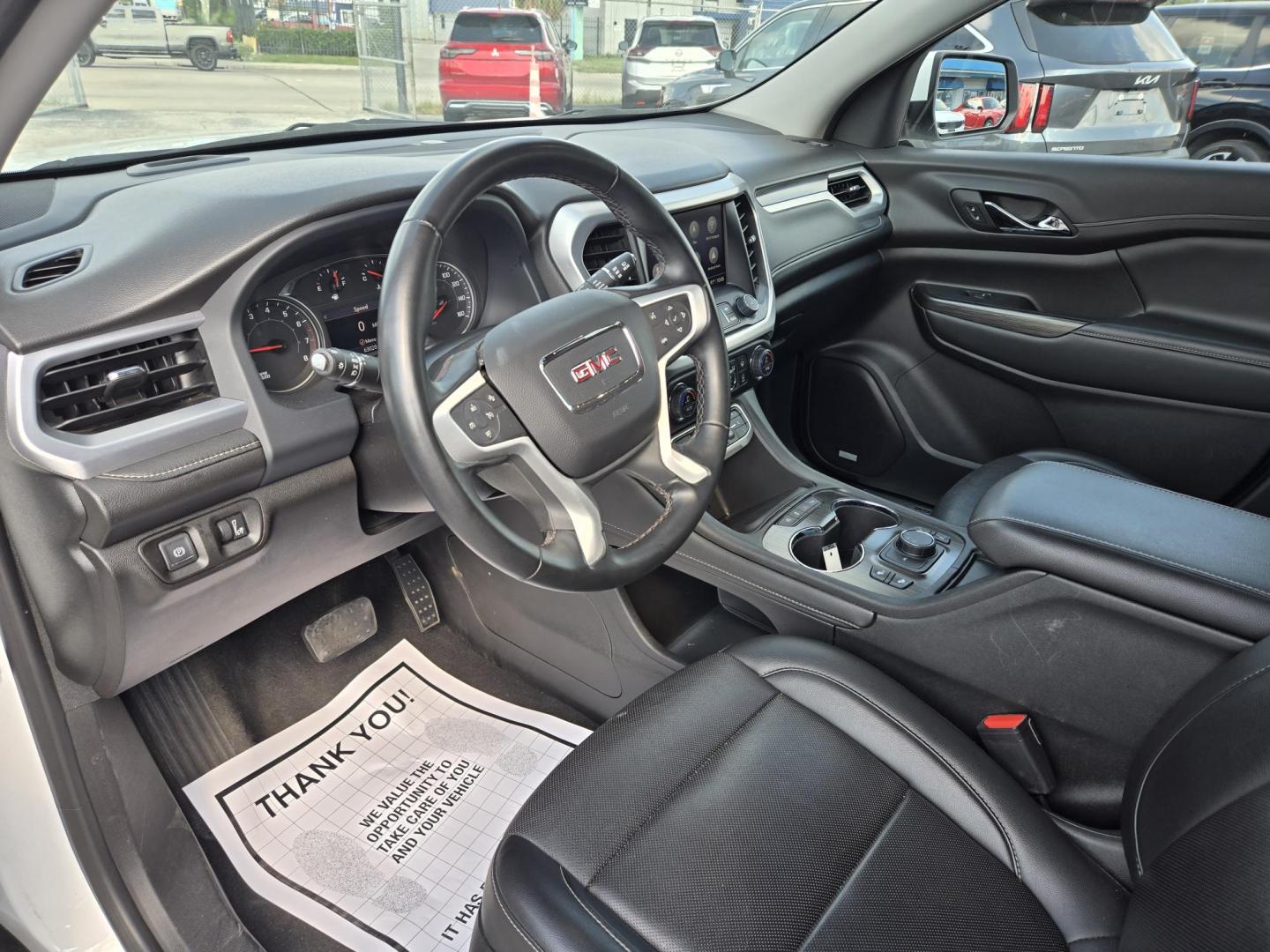 2023 White /Black GMC Acadia SLT (1GKKNML40PZ) with an 2.0L L4 DOHC 16V TURBO engine, 9A transmission, located at 1842 Wirt Road, Houston, TX, 77055, (713) 973-3903, 29.805330, -95.484787 - Photo#8