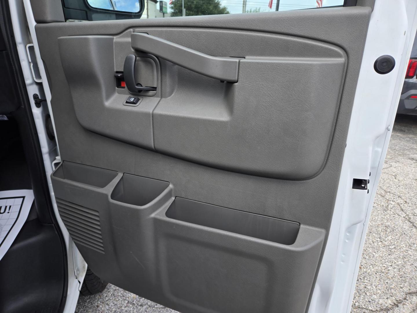 2023 White Chevrolet Express 2500 Cargo Extended (1GCWGBFP7P1) with an 4.3L V6 engine, 6A transmission, located at 1842 Wirt Road, Houston, TX, 77055, (713) 973-3903, 29.805330, -95.484787 - Photo#11