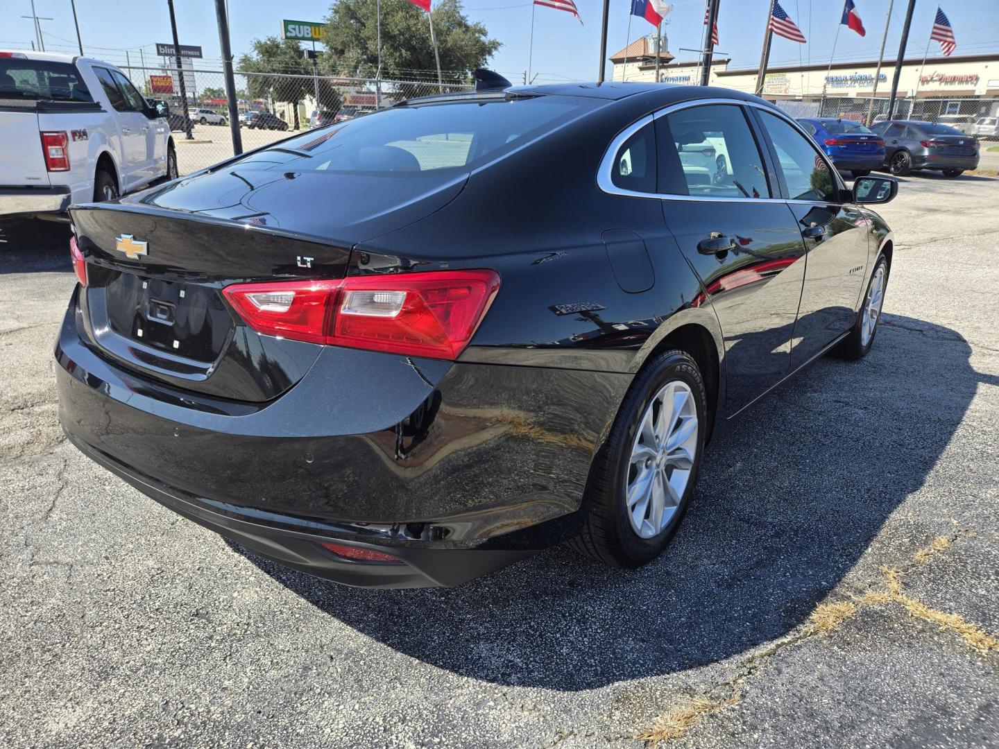 2025 Black /Black Chevrolet Malibu 1LT (1G1ZD5ST1SF) with an 1.5L L4 DOHC 16V engine, 6A transmission, located at 1842 Wirt Road, Houston, TX, 77055, (713) 973-3903, 29.805330, -95.484787 - Photo#4