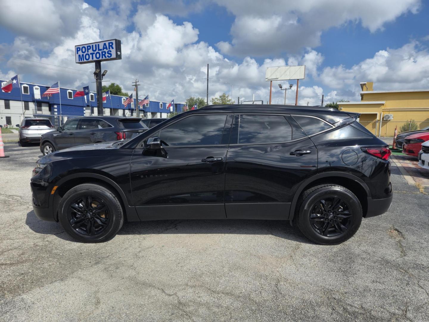 2021 Black /Black Chevrolet Blazer 2LT (3GNKBCR4XMS) with an 2.0L L4 DOHC 16 TURBO engine, 9A transmission, located at 1842 Wirt Road, Houston, TX, 77055, (713) 973-3903, 29.805330, -95.484787 - Photo#1