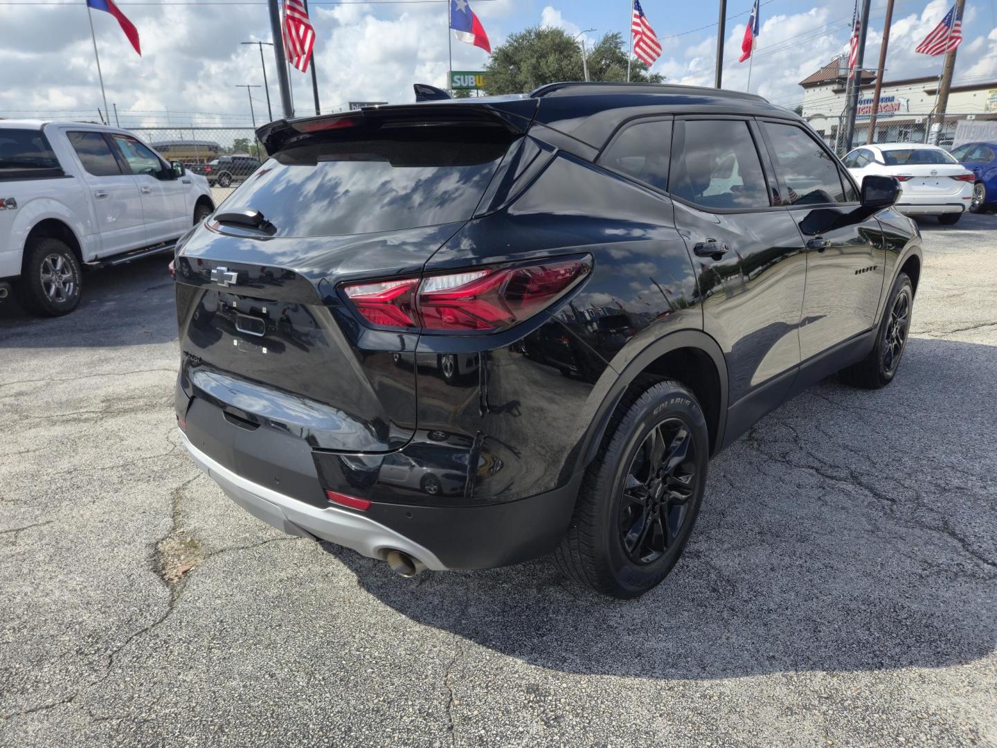 2021 Black /Black Chevrolet Blazer 2LT (3GNKBCR4XMS) with an 2.0L L4 DOHC 16 TURBO engine, 9A transmission, located at 1842 Wirt Road, Houston, TX, 77055, (713) 973-3903, 29.805330, -95.484787 - Photo#4