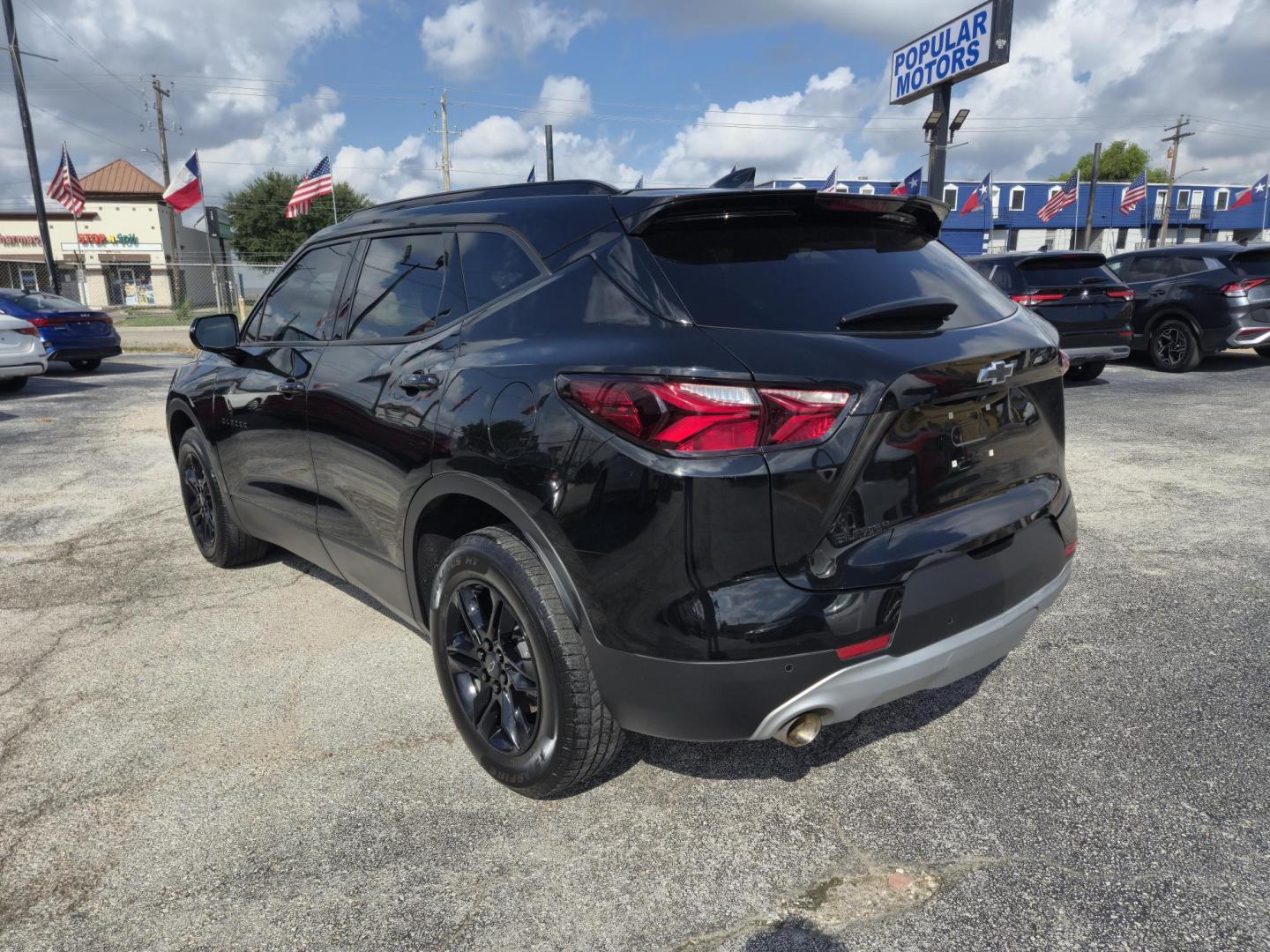 2021 Black /Black Chevrolet Blazer 2LT (3GNKBCR4XMS) with an 2.0L L4 DOHC 16 TURBO engine, 9A transmission, located at 1842 Wirt Road, Houston, TX, 77055, (713) 973-3903, 29.805330, -95.484787 - Photo#2