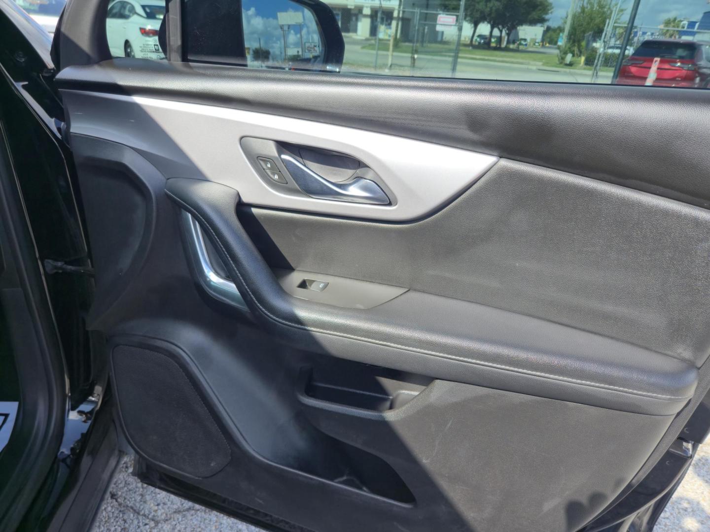 2021 Black /Black Chevrolet Blazer 2LT (3GNKBCR4XMS) with an 2.0L L4 DOHC 16 TURBO engine, 9A transmission, located at 1842 Wirt Road, Houston, TX, 77055, (713) 973-3903, 29.805330, -95.484787 - Photo#13