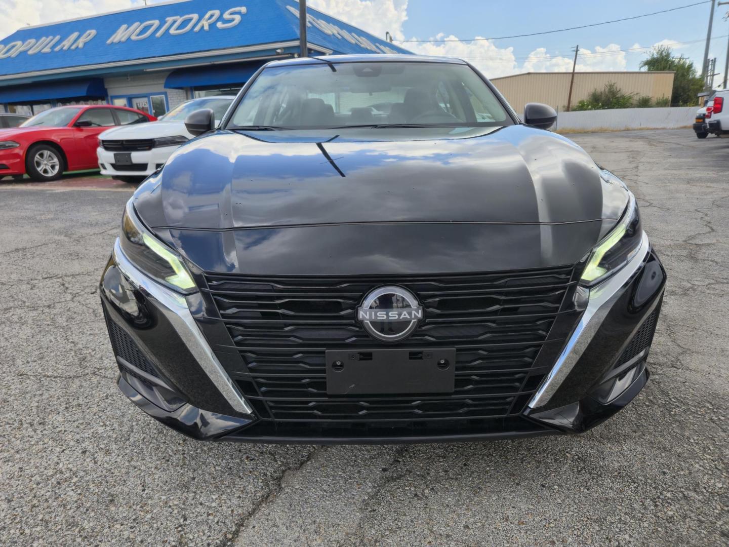 2025 Black /Black Nissan Altima 2.5 SV (1N4BL4DV2SN) with an 2.5L L4 DOHC 16V engine, CVT transmission, located at 1842 Wirt Road, Houston, TX, 77055, (713) 973-3903, 29.805330, -95.484787 - Photo#7