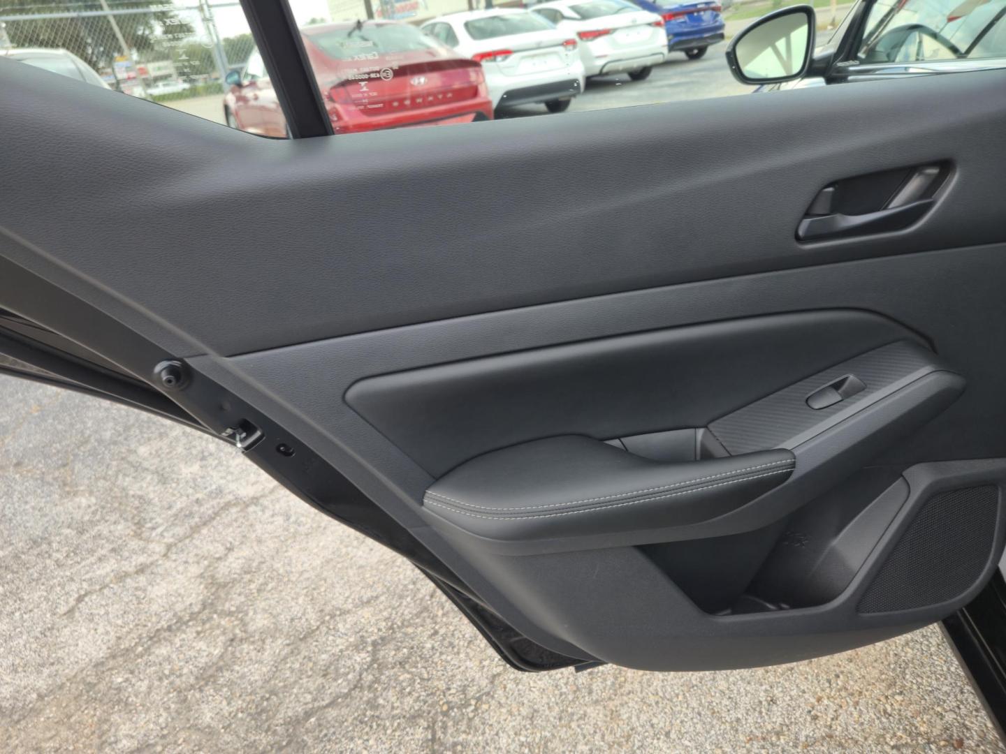 2025 Black /Black Nissan Altima 2.5 SV (1N4BL4DV2SN) with an 2.5L L4 DOHC 16V engine, CVT transmission, located at 1842 Wirt Road, Houston, TX, 77055, (713) 973-3903, 29.805330, -95.484787 - Photo#11