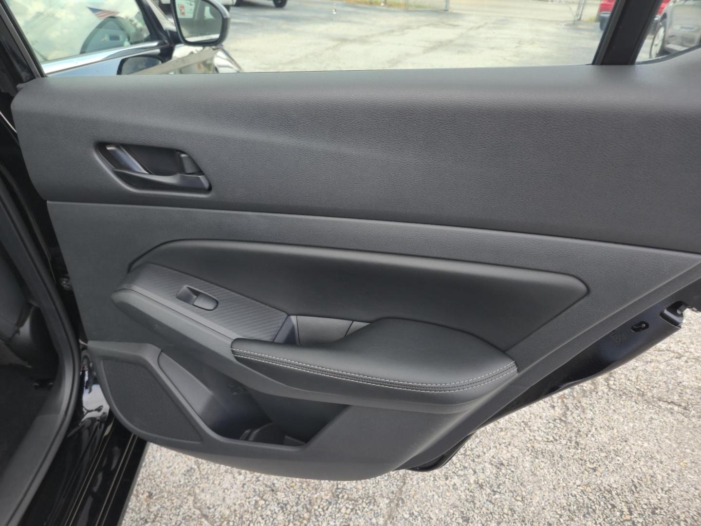 2025 Black /Black Nissan Altima 2.5 SV (1N4BL4DV2SN) with an 2.5L L4 DOHC 16V engine, CVT transmission, located at 1842 Wirt Road, Houston, TX, 77055, (713) 973-3903, 29.805330, -95.484787 - Photo#15