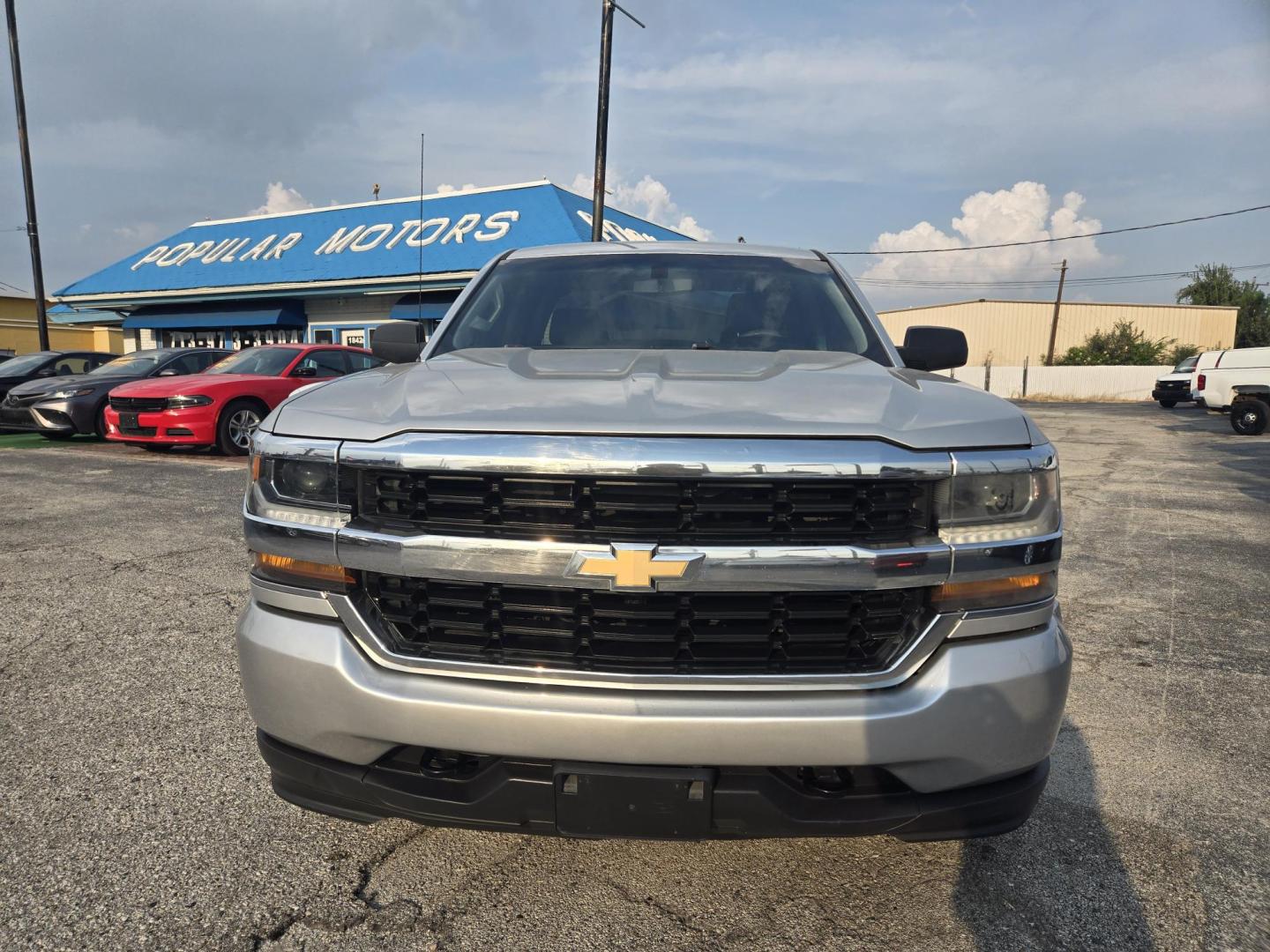 2019 Silver /Gray Chevrolet Silverado 1500 Work Truck Double Cab 4WD (2GCVKNECXK1) with an 5.3L V8 OHV 16V engine, 6A transmission, located at 1842 Wirt Road, Houston, TX, 77055, (713) 973-3903, 29.805330, -95.484787 - Photo#7