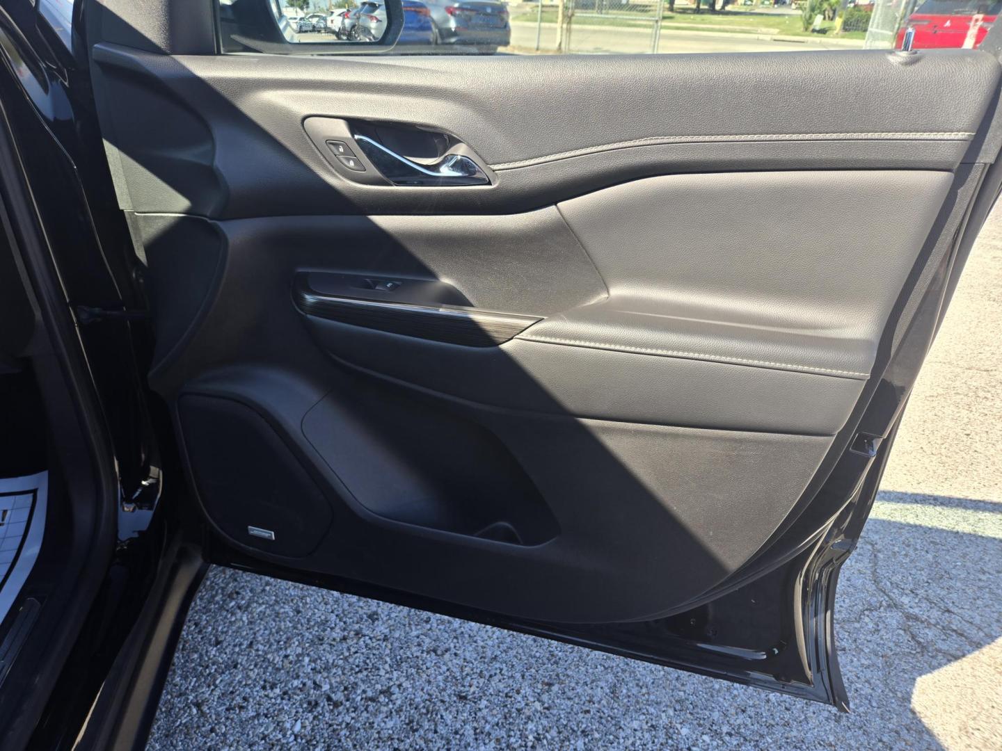2023 Black /Black GMC Acadia SLT (1GKKNML49PZ) with an 2.0L L4 DOHC 16V TURBO engine, 9A transmission, located at 1842 Wirt Road, Houston, TX, 77055, (713) 973-3903, 29.805330, -95.484787 - Photo#14