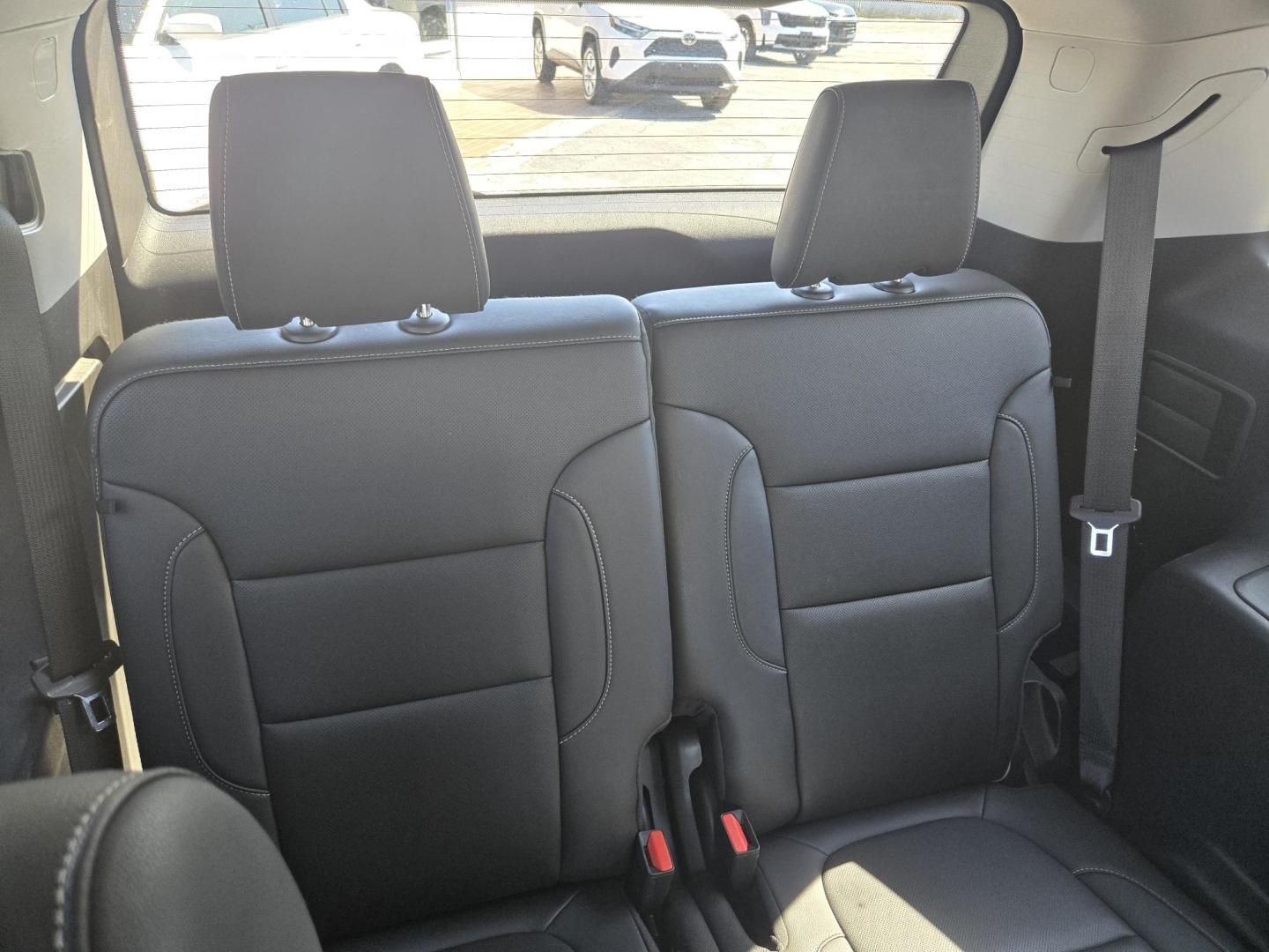 2023 Black /Black GMC Acadia SLT (1GKKNML49PZ) with an 2.0L L4 DOHC 16V TURBO engine, 9A transmission, located at 1842 Wirt Road, Houston, TX, 77055, (713) 973-3903, 29.805330, -95.484787 - Photo#17