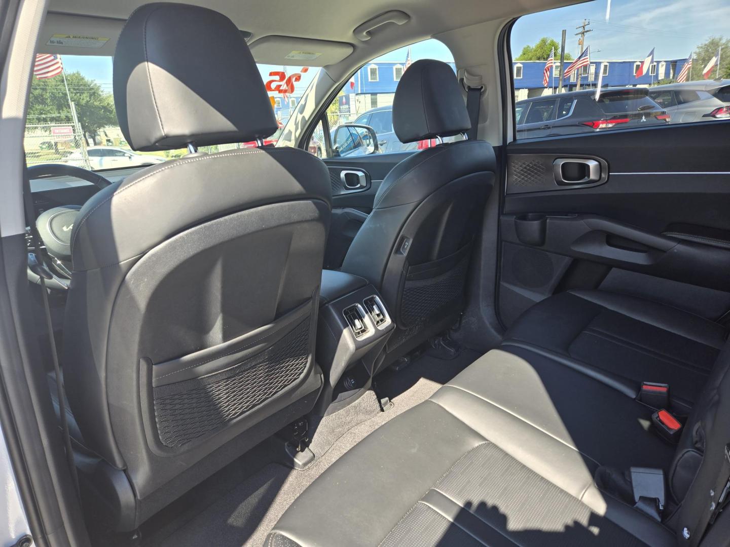 2024 White /Black Kia Sorento S AWD (5XYRLDJC0RG) with an 2.5L L4 DOHC 16V engine, 6A transmission, located at 1842 Wirt Road, Houston, TX, 77055, (713) 973-3903, 29.805330, -95.484787 - Photo#10