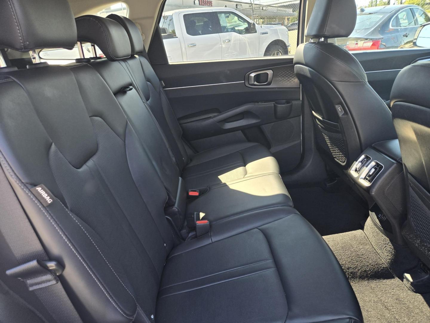 2024 White /Black Kia Sorento S AWD (5XYRLDJC0RG) with an 2.5L L4 DOHC 16V engine, 6A transmission, located at 1842 Wirt Road, Houston, TX, 77055, (713) 973-3903, 29.805330, -95.484787 - Photo#14