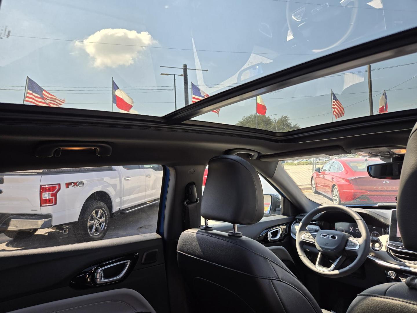 2025 BLUE /Black Jeep Compass Limited (3C4NJDCN6ST) with an 2.0L L4 DOHC 16V TURBO engine, CVT transmission, located at 1842 Wirt Road, Houston, TX, 77055, (713) 973-3903, 29.805330, -95.484787 - Photo#17