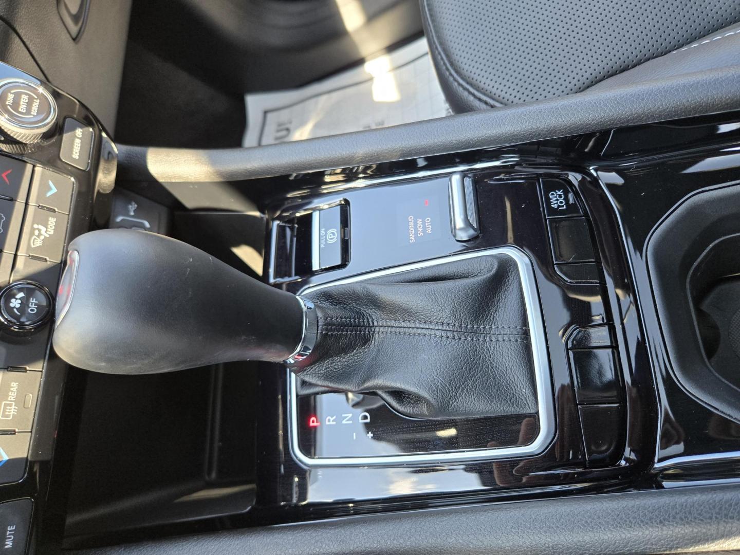 2025 BLUE /Black Jeep Compass Limited (3C4NJDCN6ST) with an 2.0L L4 DOHC 16V TURBO engine, CVT transmission, located at 1842 Wirt Road, Houston, TX, 77055, (713) 973-3903, 29.805330, -95.484787 - Photo#22