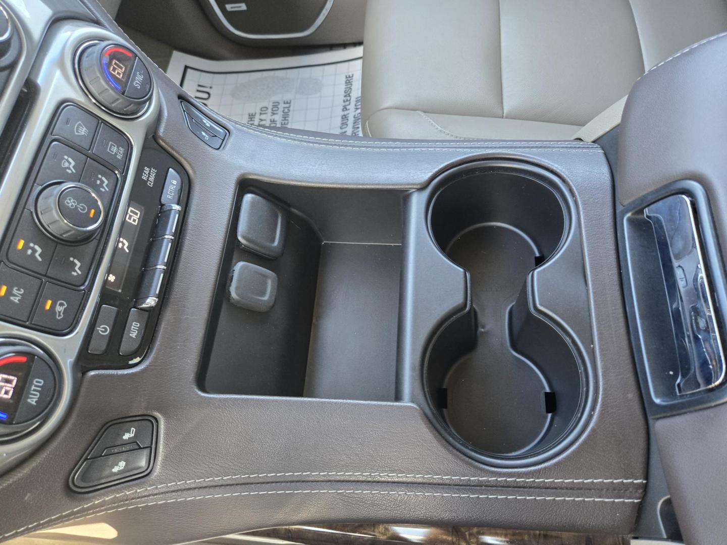 2019 White /Tan Chevrolet Tahoe LT 2WD (1GNSCBKC5KR) with an 5.3L V8 OHV 16V engine, 6A transmission, located at 1842 Wirt Road, Houston, TX, 77055, (713) 973-3903, 29.805330, -95.484787 - Photo#23