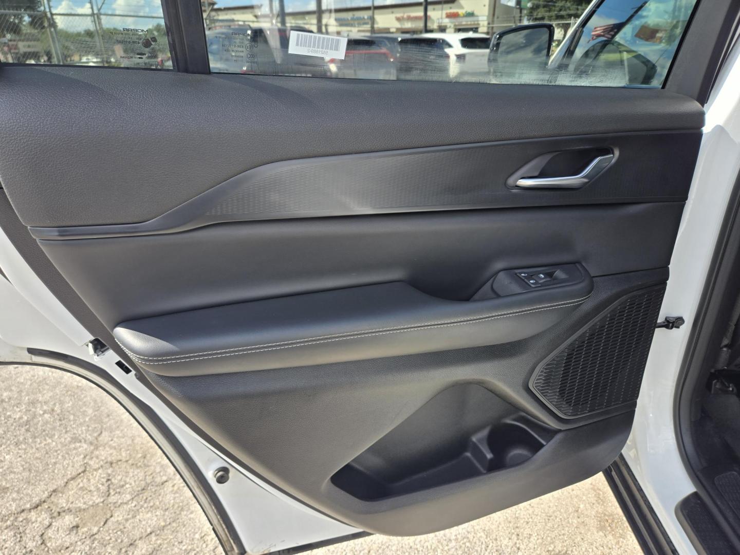 2024 White /Black Jeep Grand Cherokee L Laredo 4WD (1C4RJKAG2R8) with an 3.6L V6 DOHC 24V engine, 8A transmission, located at 1842 Wirt Road, Houston, TX, 77055, (713) 973-3903, 29.805330, -95.484787 - Photo#11